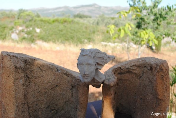 Angel con Alas Detail1 50x33x22cm